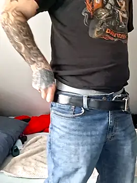 Snapshot of PNTlooker256 chatting on February 2026 06:15:02 PM PNTlooker256 online show from February 2026 06:15:02 PM