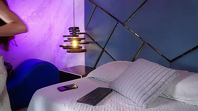 ammy durand online show from November 2025 07:02:02 PM