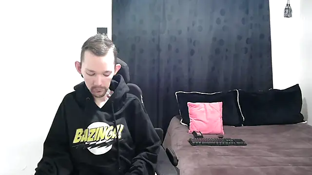 Sophia and Thomas online show from February 2025 11:49:01 AM