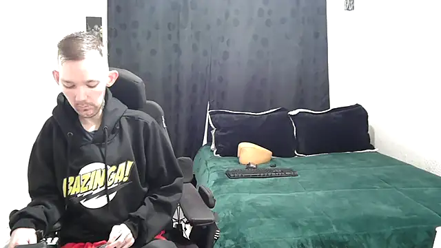 Sophia and Thomas online show from March 2025 09:51:02 AM