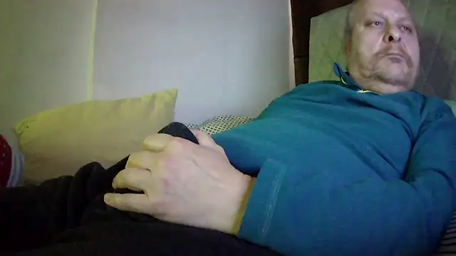 amylrmm1903 online show from February 2026 11:42:02 AM