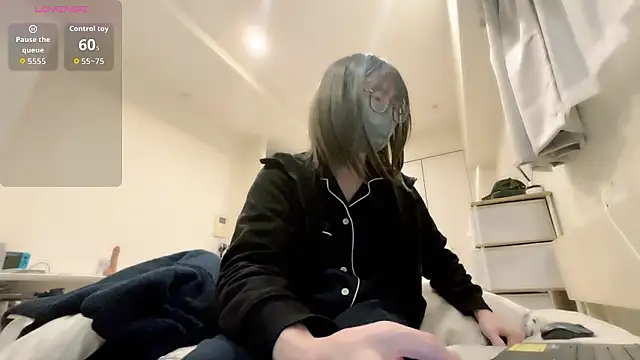 mel  mel online show from December 2025 03:41:01 PM