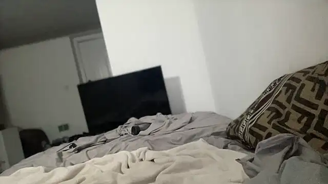 Snapshot of Daddybigdick333 chatting on January 2025 10:35:01 PM Daddybigdick333 online show from January 2025 10:35:01 PM