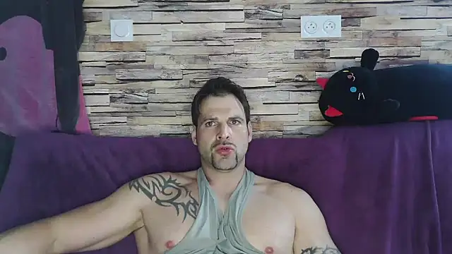 XxBigboybandxX online show from February 2025 02:06:02 PM