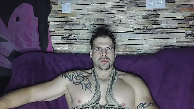 XxBigboybandxX online show from March 2025 05:52:02 AM