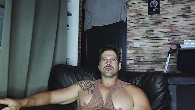 XxBigboybandxX online show from September 2025 06:32:02 PM