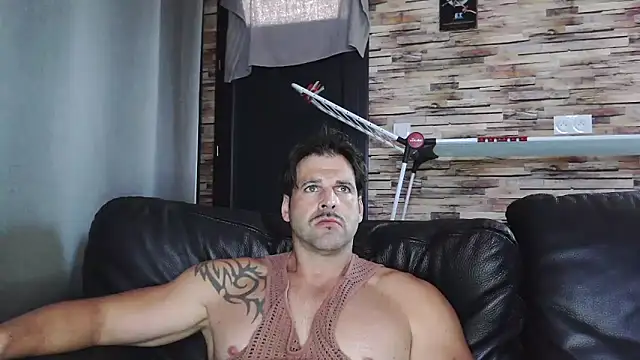 XxBigboybandxX online show from September 2025 11:37:01 AM