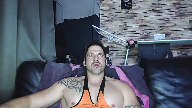 XxBigboybandxX online show from December 2025 07:53:02 PM