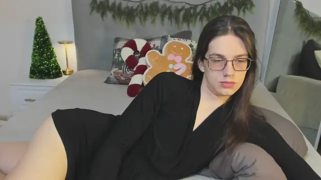 Alfreda Mills online show from December 2025 10:43:01 AM