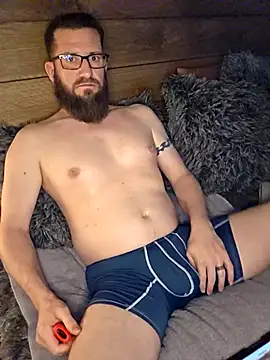 Snapshot of Icebearsticlese chatting on March 2026 04:51:01 AM Icebearsticlese online show from March 2026 04:51:01 AM