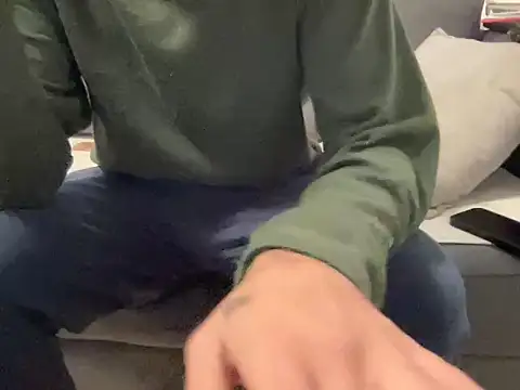 4small4inchlol online show from December 2025 11:47:01 AM