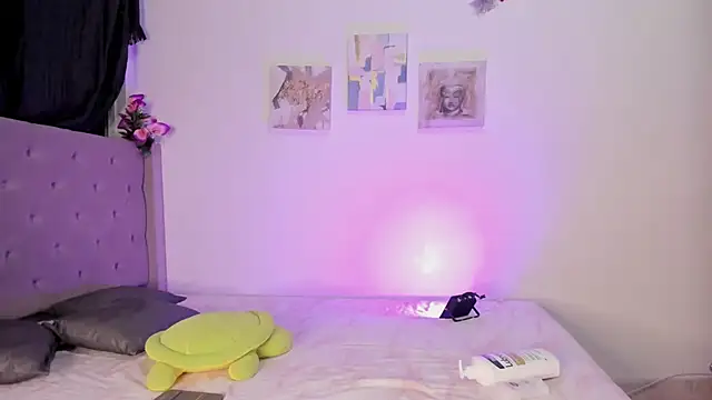 Snapshot of samara_jonness chatting on September 2025 03:39:02 AM samara jonness online show from September 2025 03:39:02 AM