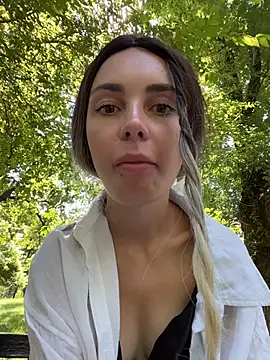 Snapshot of SandraCarter chatting on June 2026 07:35:02 AM SandraCarter online show from June 2026 07:35:02 AM