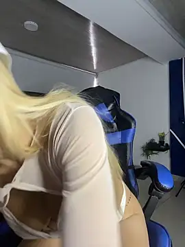 alicev kitty online show from April 2026 01:12:01 PM