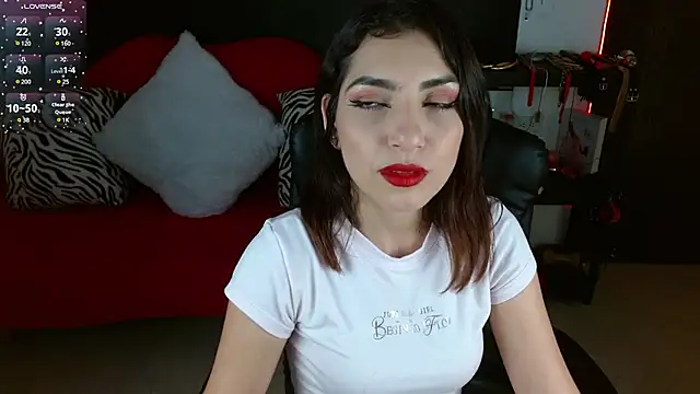 Carolaine69  online show from March 2025 02:21:02 PM