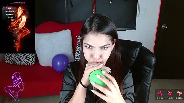 Carolaine69  online show from September 2025 01:44:02 PM