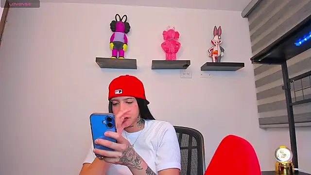 Gangster Girl online show from March 2026 06:30:02 AM