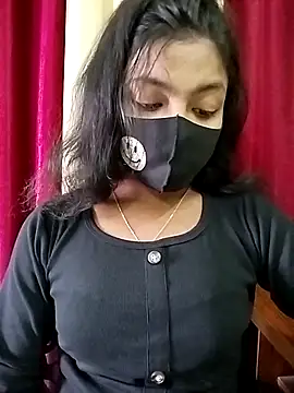 Myra-sen online show from November 2025 04:46:02 AM