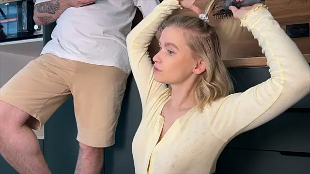 Adelovenick online show from March 2026 10:10:01 AM