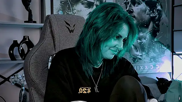 Lana  May online show from September 2025 09:22:02 AM