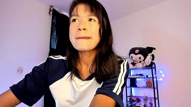 meganthompsonn22 online show from March 2026 12:32:01 PM