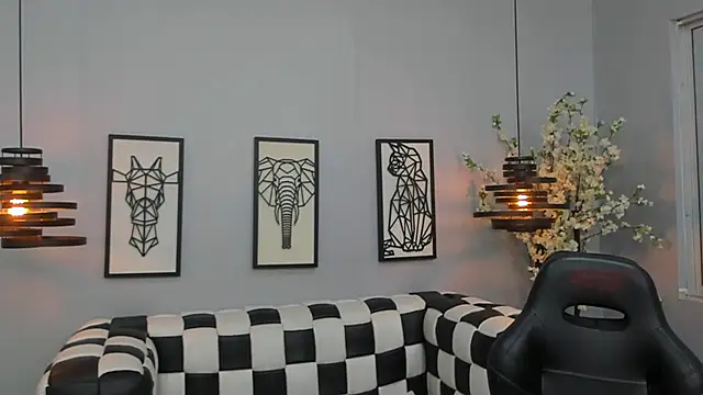 Snapshot of SARAFOXX_ chatting on January 2025 11:44:02 AM SARAFOXX online show from January 2025 11:44:02 AM