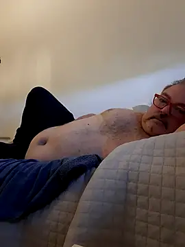 bluangelo online show from April 2026 12:37:01 PM