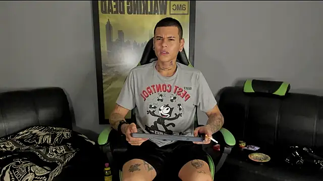 jamesinked  online show from January 2025 02:14:02 AM