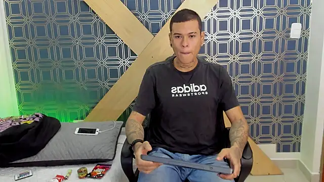 jamesinked  online show from January 2025 02:14:01 PM