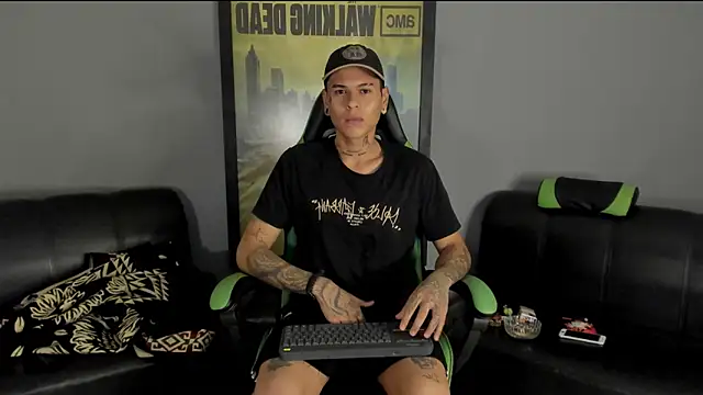 jamesinked  online show from January 2025 12:38:01 AM