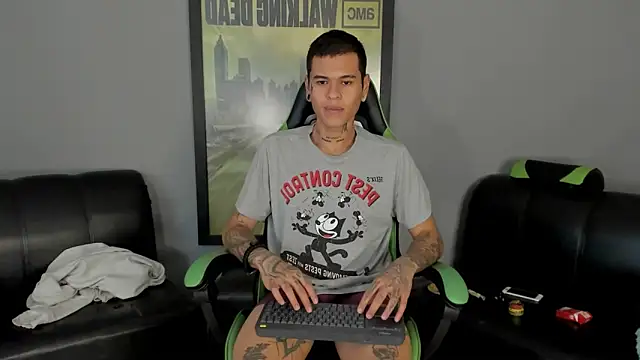 jamesinked  online show from January 2025 06:52:01 PM