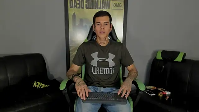 jamesinked  online show from February 2025 10:40:02 PM