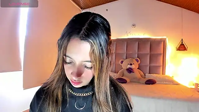 Snapshot of Melody_Ds chatting on September 2025 08:08:01 PM Melody Ds online show from September 2025 08:08:01 PM