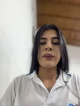 Snapshot of daniigarcia chatting on May 2026 01:07:02 PM daniigarcia online show from May 2026 01:07:02 PM