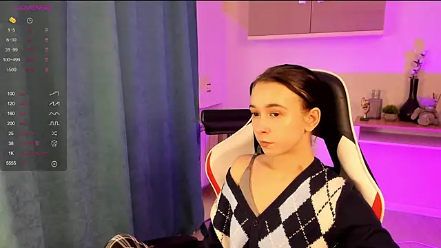 Snapshot of LilithStrangfor chatting on December 2024 11:17:01 AM LilithStrangfor online show from December 2024 11:17:01 AM