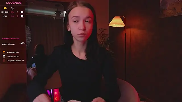 Snapshot of LilithStrangfor chatting on September 2025 05:40:02 AM LilithStrangfor online show from September 2025 05:40:02 AM