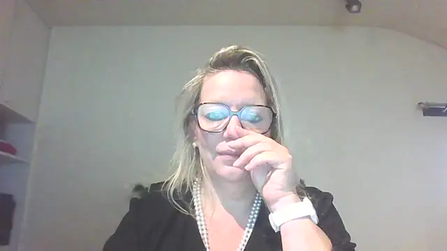 Snapshot of Silkesquirt chatting on September 2025 06:37:02 AM Silkesquirt online show from September 2025 06:37:02 AM