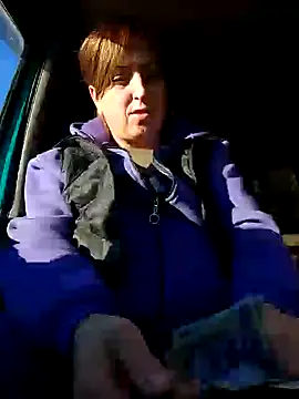 Snapshot of larylary6969 chatting on January 2025 12:27:02 PM larylary6969 online show from January 2025 12:27:02 PM