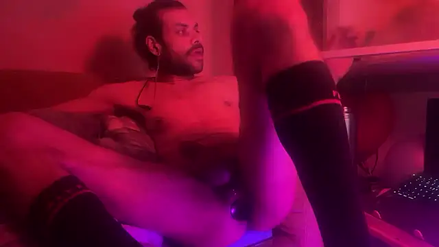 P4RtYBOII92 online show from December 2024 06:26:02 PM