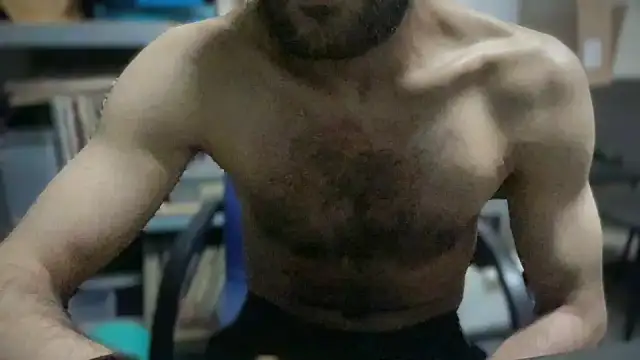 P4RtYBOII92 online show from October 2025 05:01:01 PM