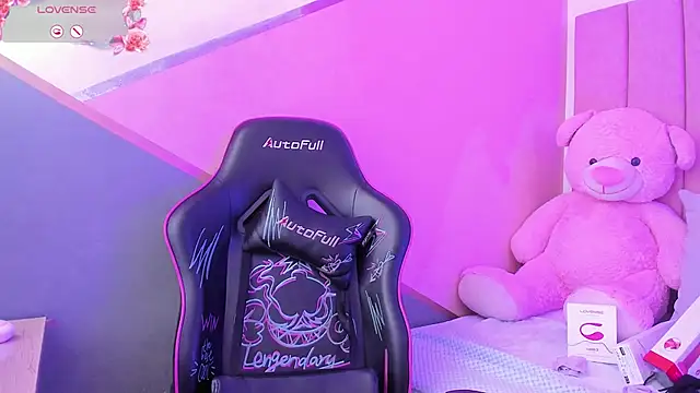 Snapshot of lilith_noahh chatting on March 2025 06:54:02 AM lilith noahh online show from March 2025 06:54:02 AM