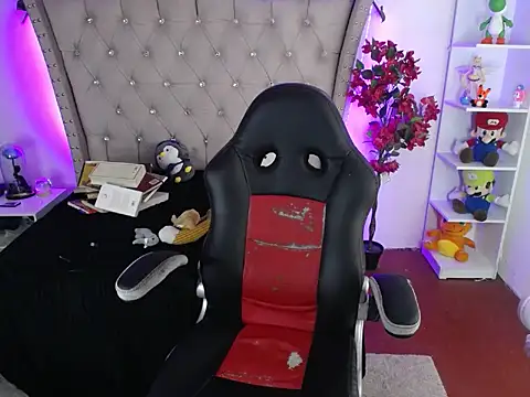 Shaddycute  online show from February 2025 03:33:01 AM