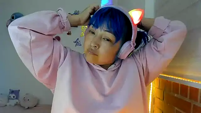 Shaddycute  online show from October 2025 04:46:01 PM