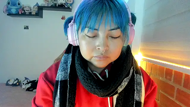 Shaddycute  online show from December 2025 10:02:01 AM