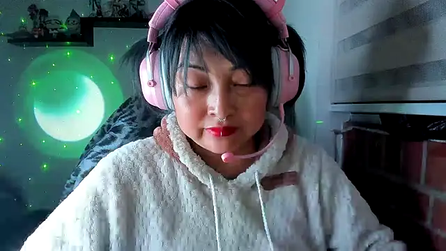Shaddycute  online show from May 2026 03:02:02 AM