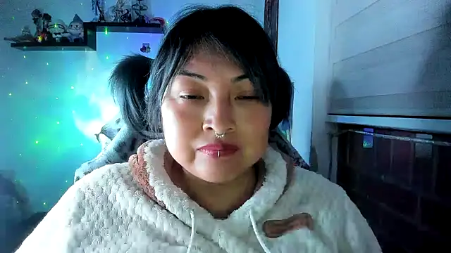 Shaddycute  online show from May 2026 01:56:01 AM