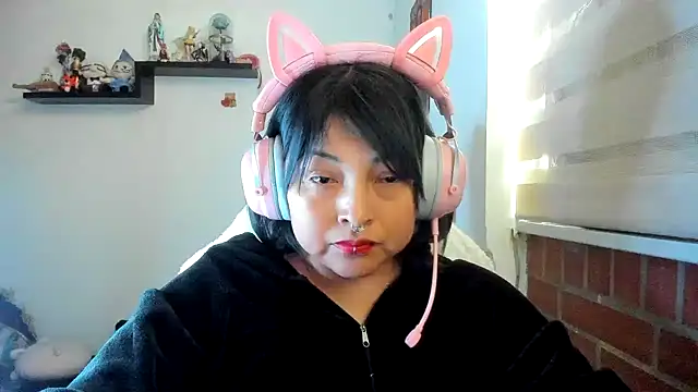Shaddycute  online show from May 2026 02:57:02 PM