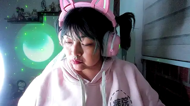 Shaddycute  online show from June 2026 03:25:01 AM