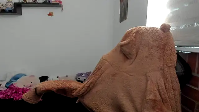 Shaddycute  online show from July 2026 05:37:02 PM