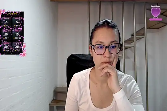 Jessie Desire online show from February 2026 01:36:02 AM